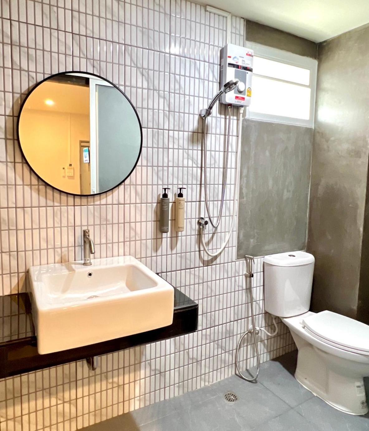 Bedter Hotel Phang-nga Zimmer foto